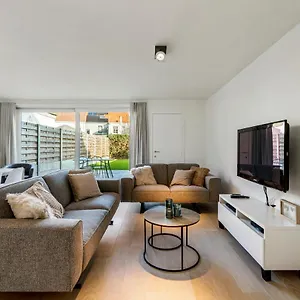 https://holidayhouse-konge-a-place-that-you-call-home.bruges-hotels.info